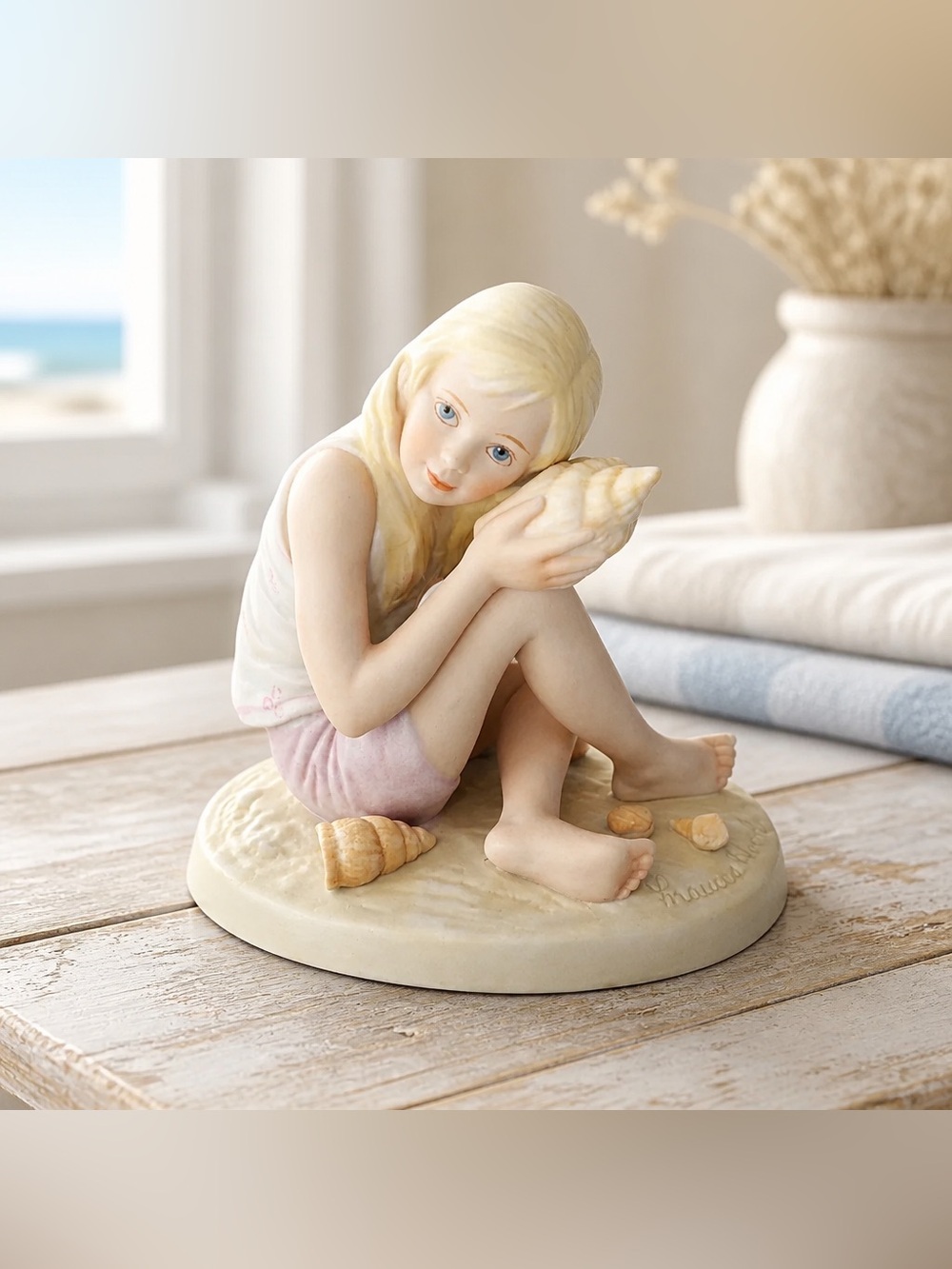 Vtg 1980 Frances Hook “Sounds Of The Sea” Porcelain Figurine *Mint* No Box